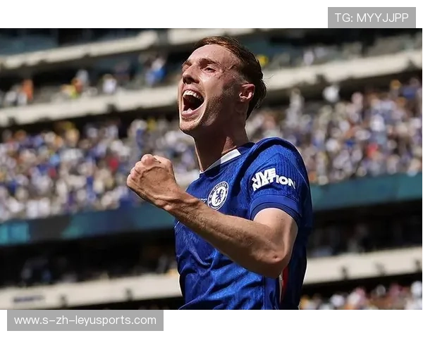 切尔西门前混战连续补射极具威胁