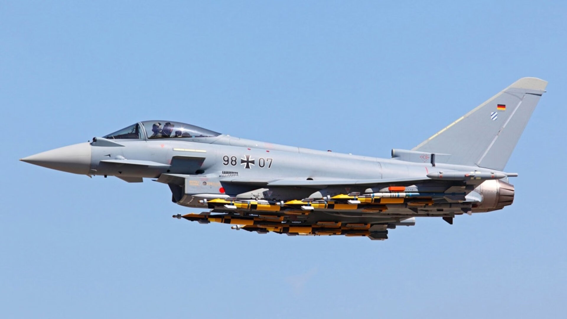 乐鱼体育平台官网-中国足球国家队后备力量梯队与选拔制度透明化，中国足球后位